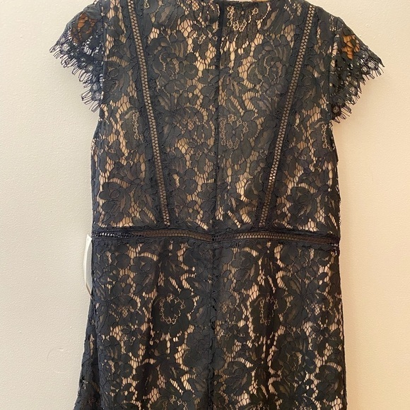 NWT Tobi Black Lace Nude Cap Sleeve Tie Front Dress - Picture 7 of 12